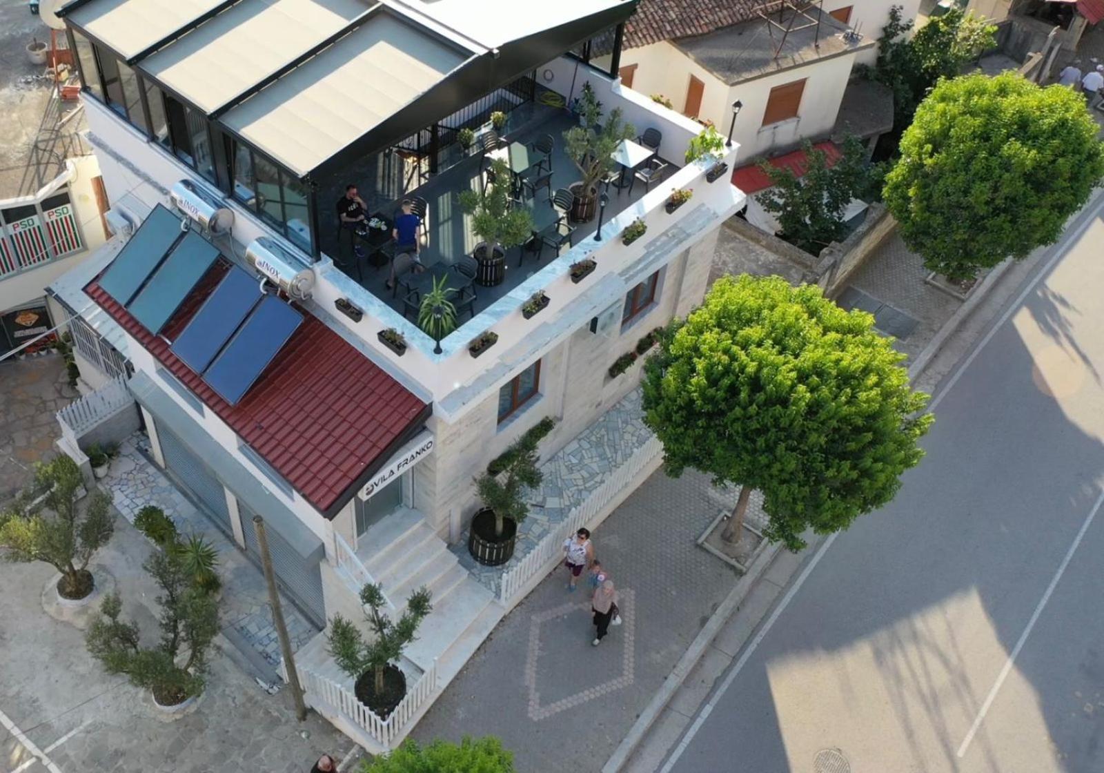 Vila Franko Berat Extérieur photo