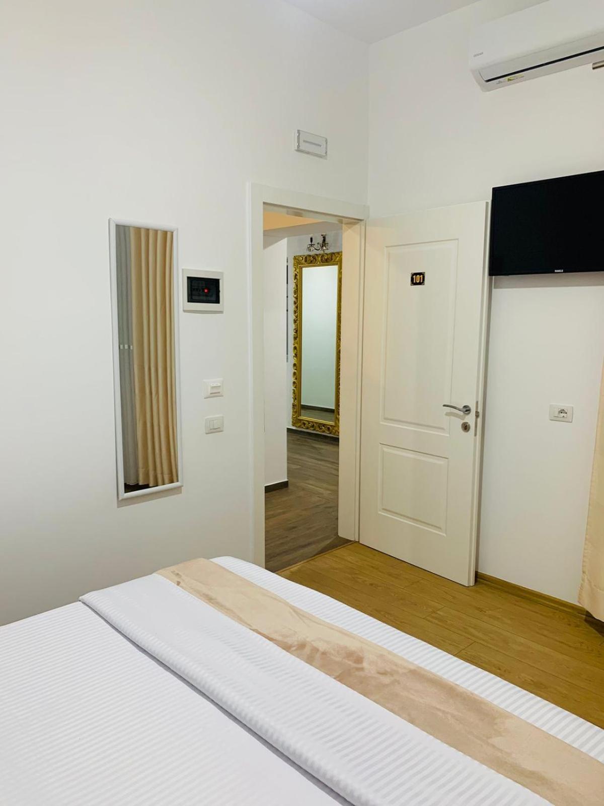 Vila Franko Berat Extérieur photo