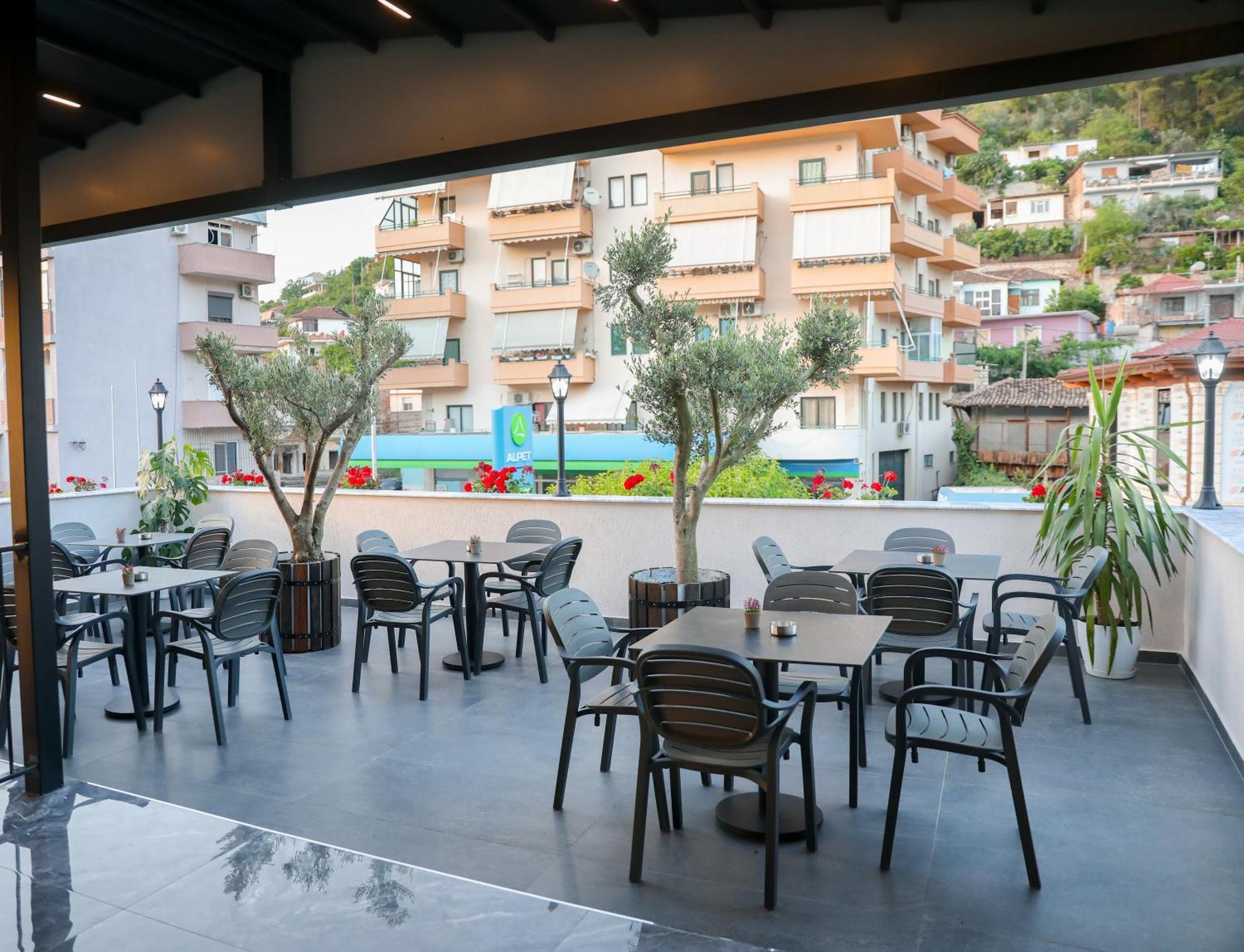 Vila Franko Berat Extérieur photo